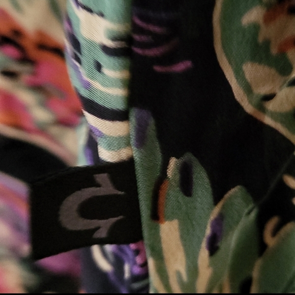 NWOT True Religion Angels Wings Print 100% Silk Button Down Shirt - Picture 10 of 13